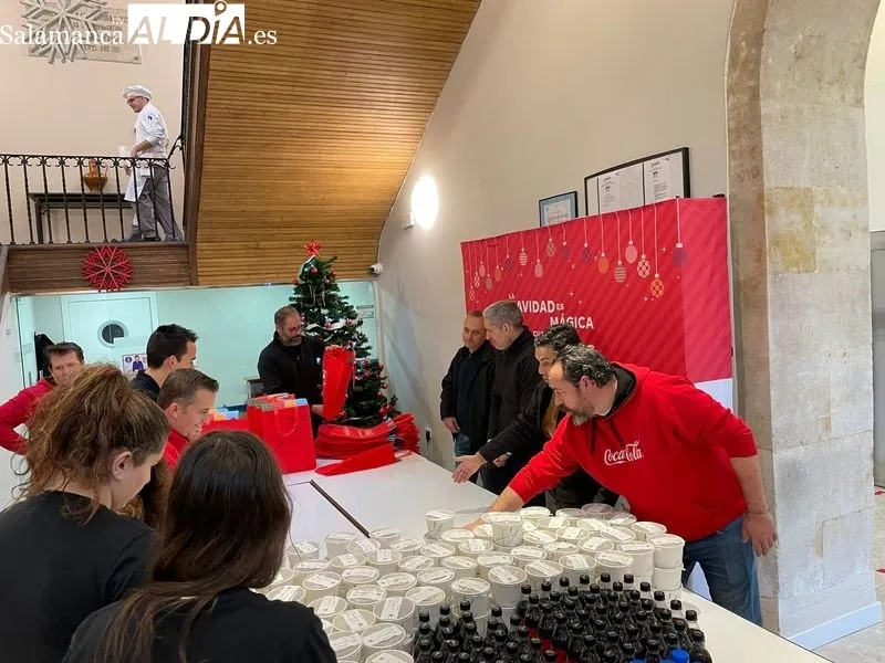 Coca-Cola reparte en Salamanca más de 450 comidas a familias vulnerables