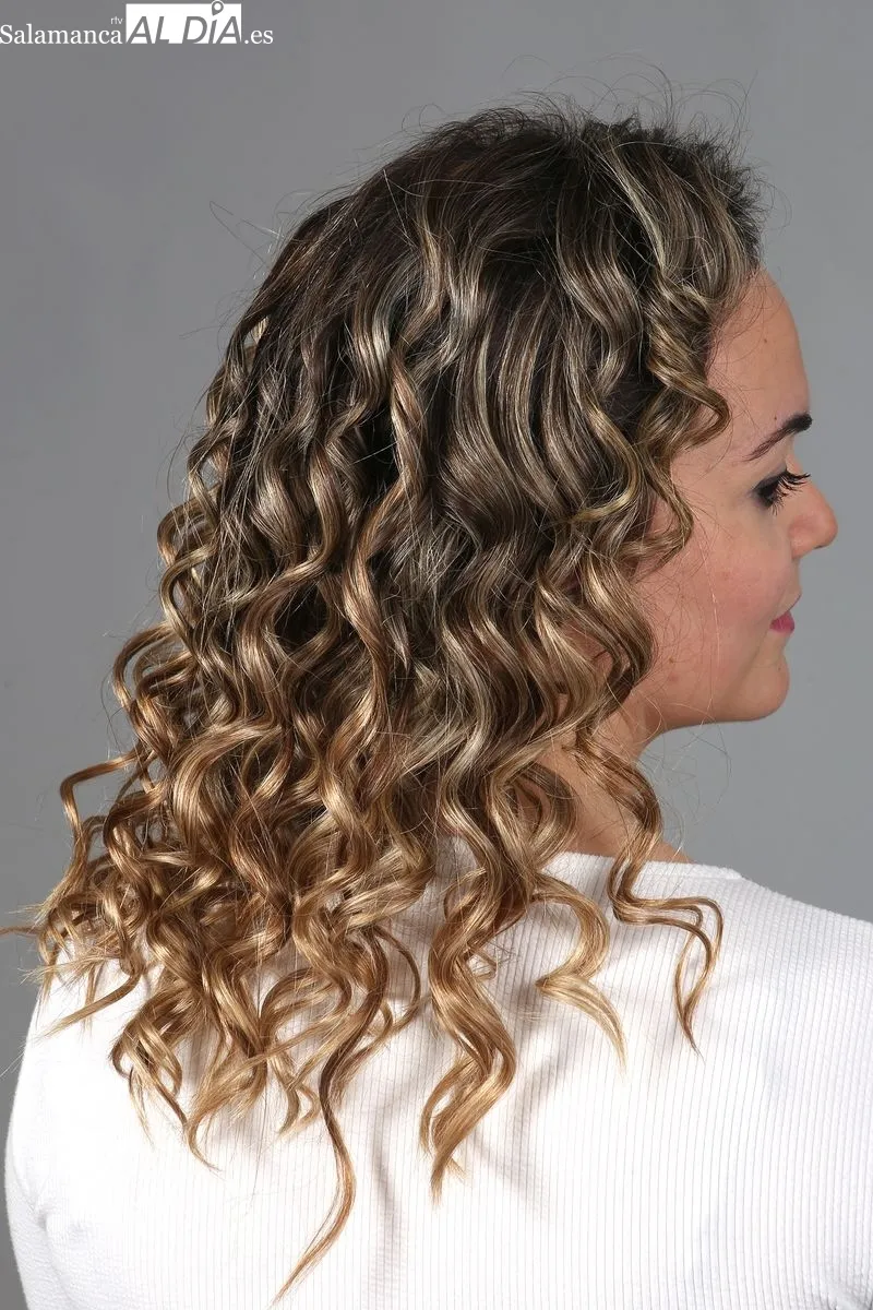 Foto 8 - El Centro de Belleza 37800 presenta las nuevas tendencias en peinados para lucir en 2023