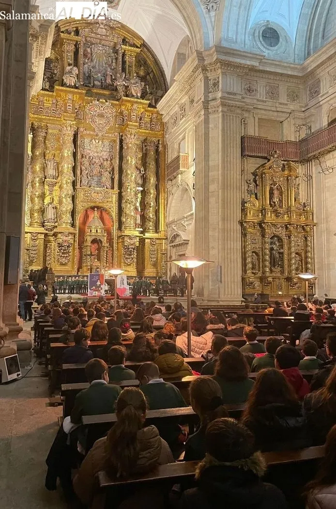 Celebración de la Inmaculada Concepción en la Clerecía, organizada por el colegio de las Jesuitinas