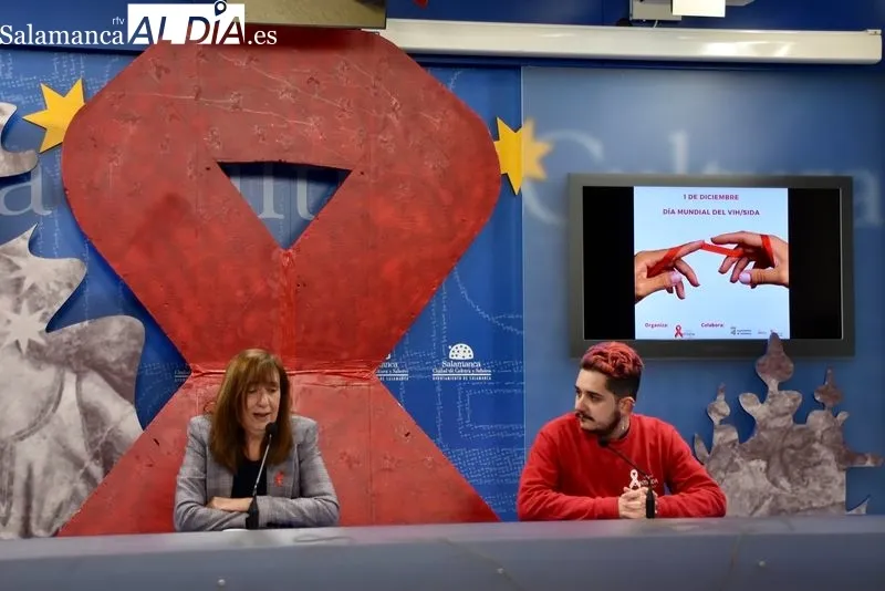 Celebración el 1 de diciembre del Día Mundial del VIH/SIDA en la Sala de la Palabra del Teatro Liceo. Foto de Vanesa Martins