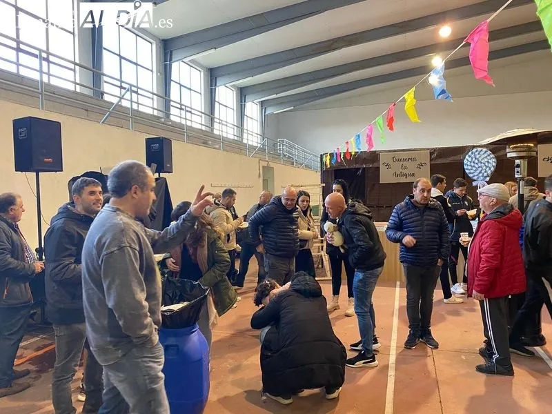 Foto 5 - Exitoso mercado navide&ntilde;o en Encinas de Arriba