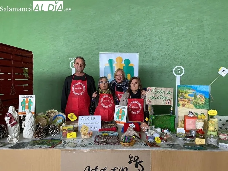 Foto 2 - Exitoso mercado navide&ntilde;o en Encinas de Arriba