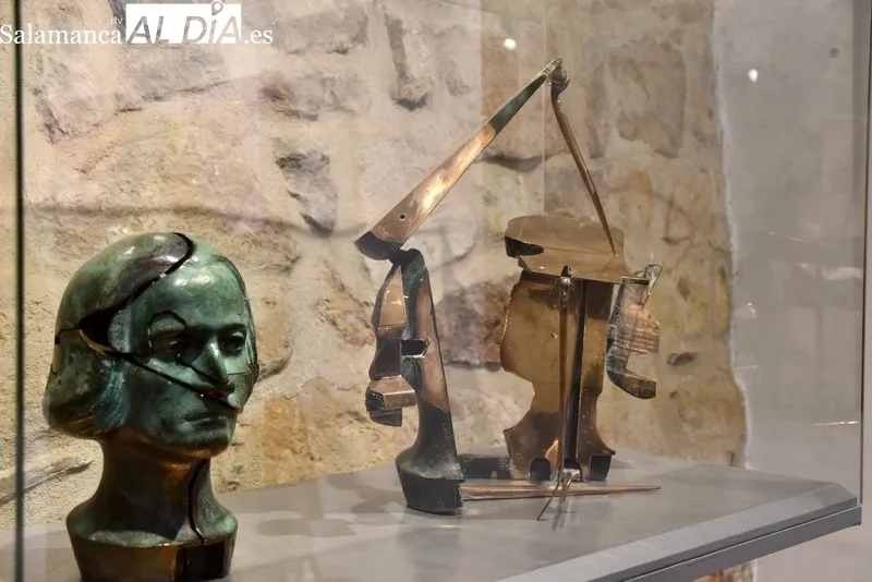 Exposición 'Santiago Martín Varron 1973-2002. Galerismo de vanguardia desde Salamanca', en la Sala La Salina de Salamanca. Foto de Vanesa Martins