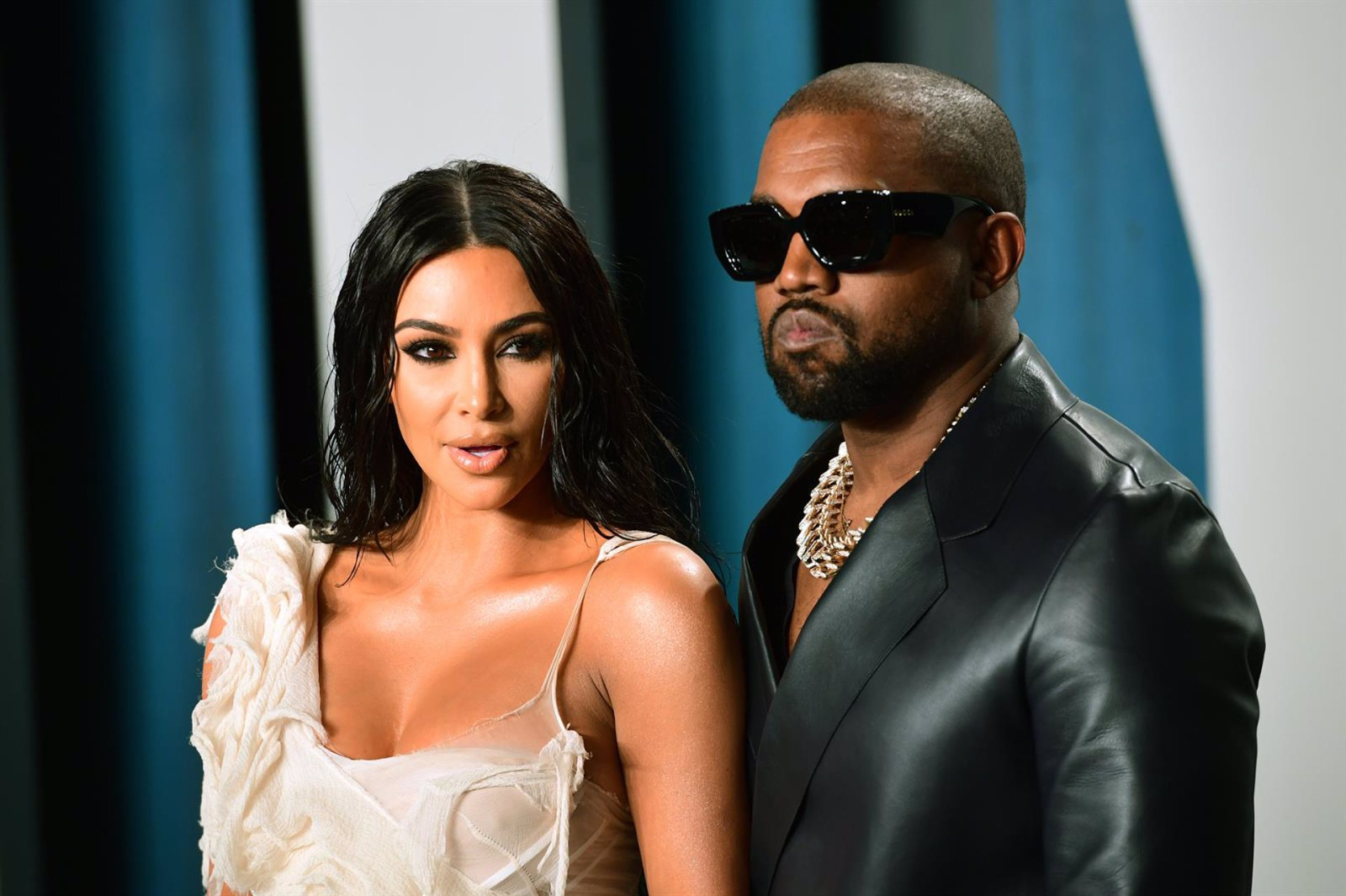 Kanye West y Kim Kardashian en la Vanity Fair Oscar Party | Archivo de EP