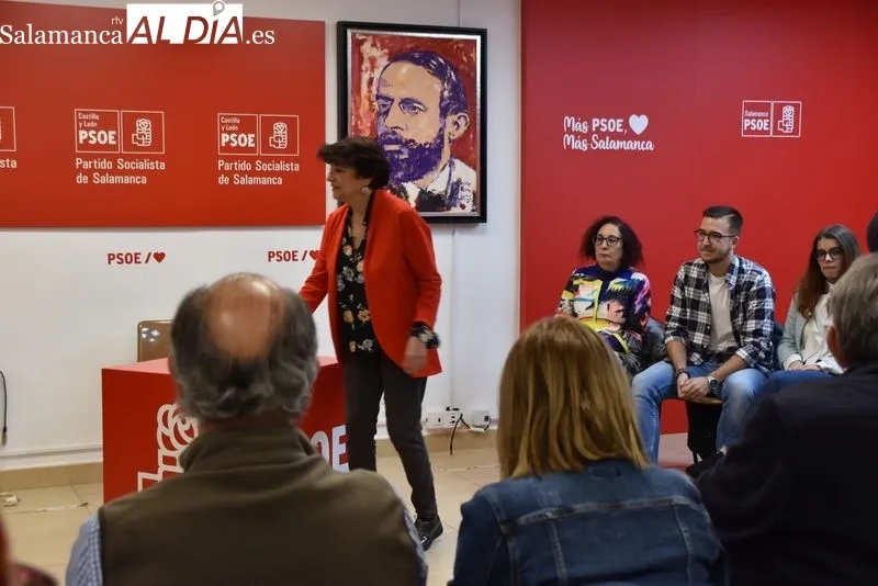 Presentación ante la militancia socialista de Soledad Murillo, candidata a las primarias del PSOE para la Alcaldía de Salamanca. Fotos: Vanesa Martins