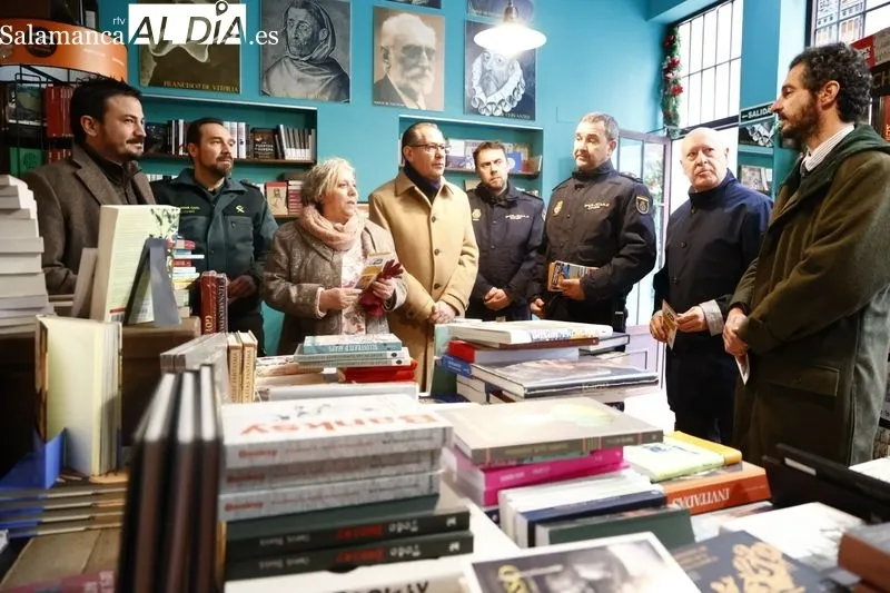 Presentación del Plan Comercio Seguro en Salamanca, realizada por la subdelegada del Gobierno en Salamanca, Encarnación Pérez, en Los Bandos. Foto de David Sañudo