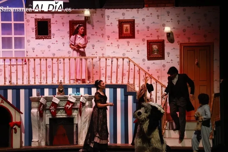 'Perter, el musical' reúne a niños y mayores en Salamanca | FOTOS: David Sañudo