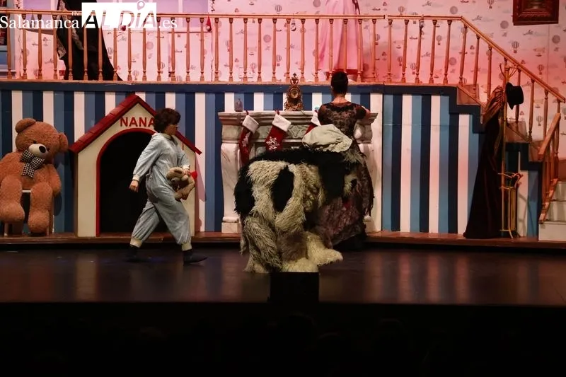 'Perter, el musical' reúne a niños y mayores en Salamanca | FOTOS: David Sañudo