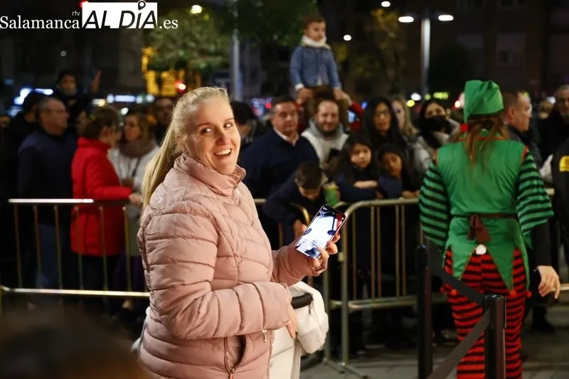 Multitudinario recibimiento a Papá Noel en El Corte Inglés   | Fotos: David Sañudo