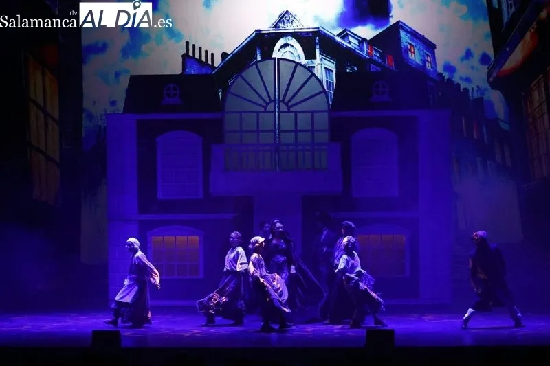 'Perter, el musical' reúne a niños y mayores en Salamanca | FOTOS: David Sañudo