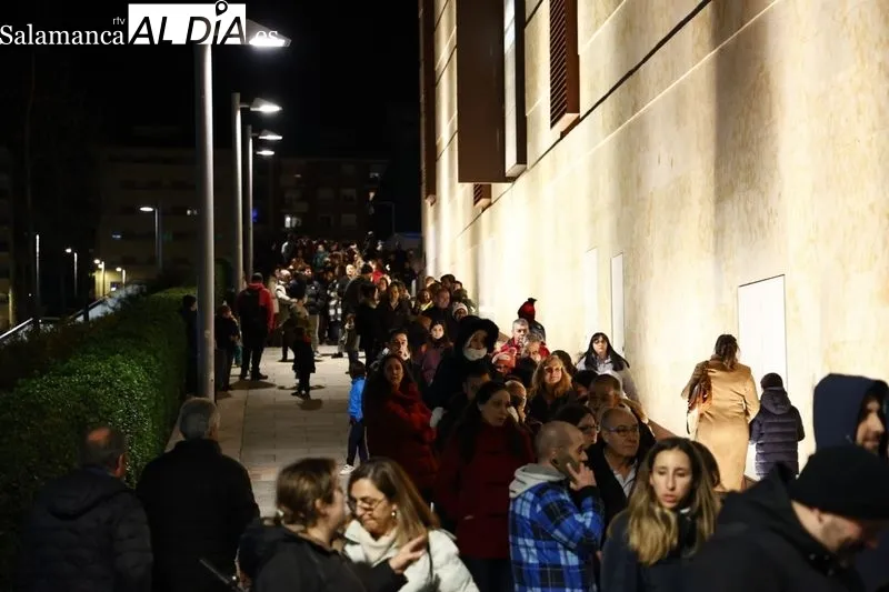 Multitudinario recibimiento a Papá Noel en El Corte Inglés   | Fotos: David Sañudo