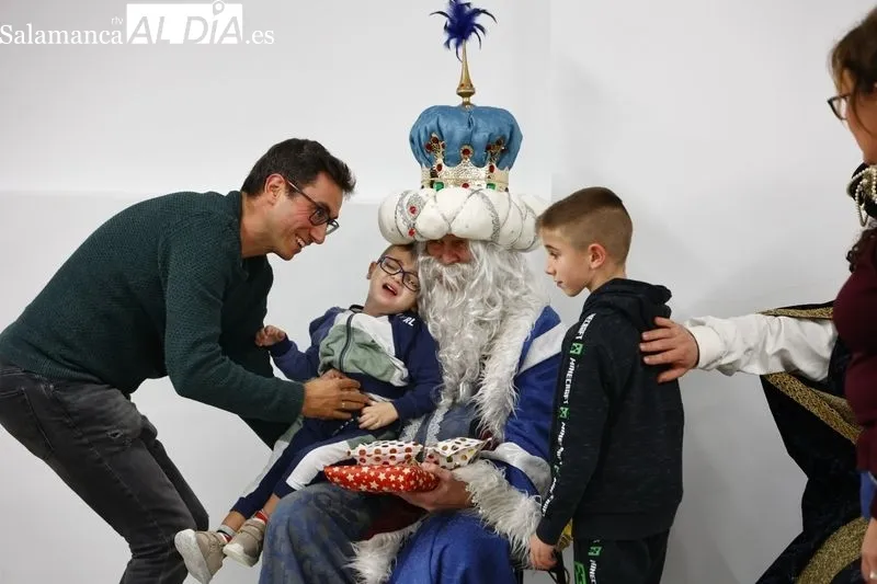 Los Reyes Magos visitan AERSCYL | Fotos: David Sañudo