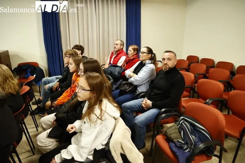 El Liceo acoge la presentación del cuento benéfico '¡Qué bonita eres, Estela!' | FOTOS: David Sañudo
