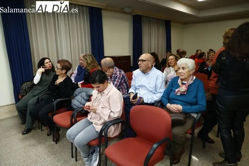 El Liceo acoge la presentación del cuento benéfico '¡Qué bonita eres, Estela!' | FOTOS: David Sañudo