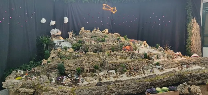 Los más pequeños de Carbajosa disfrutan de las visitas al Nacimiento 