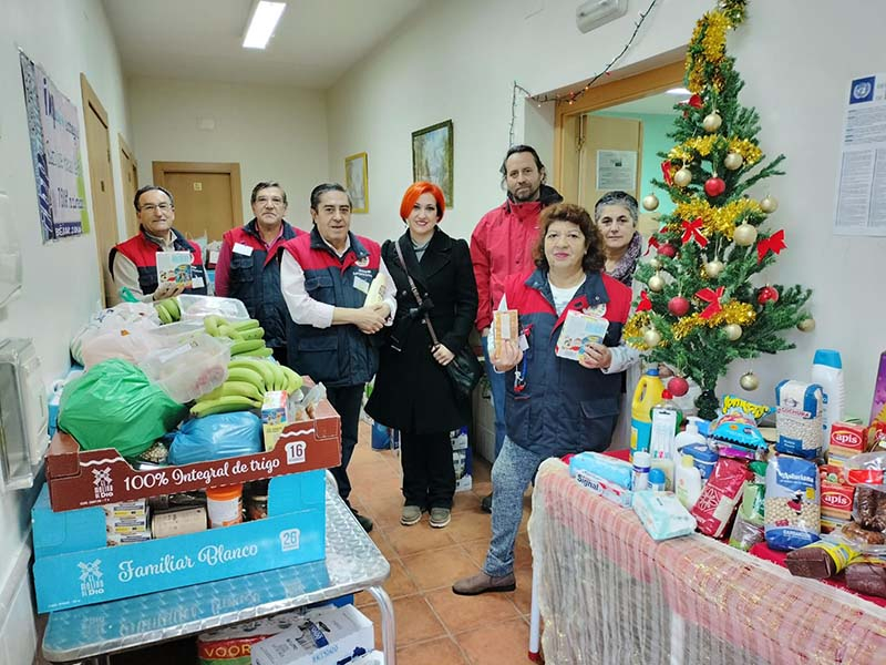 San José Artesano reparte más de 80 cestas de Navidad en Béjar