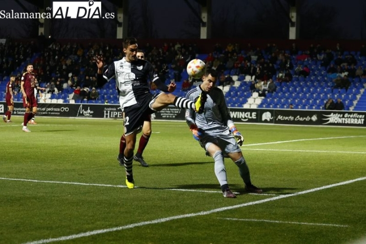 Kike Royo se hace internacional en el Reina Sofía y deja a Unionistas sin su merecido premio contra el Badajoz (0-0)