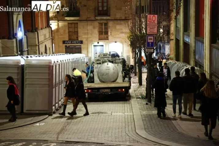 ¡Llegó el día! Todo listo para los 20.000 jóvenes que abarrotarán la Plaza Mayor en el Fin de Año Universitario | Imagen 2