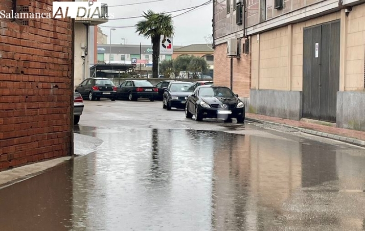La calle Peñaranda vuelve a inundarse cinco años después de su mejora