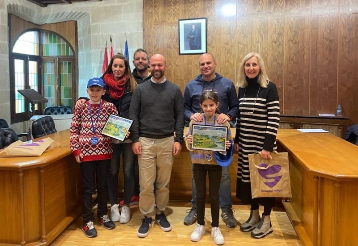 Samuel Pérez y Helena Hernández ganan el concurso de dibujo de Aqualia