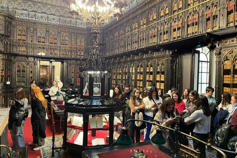 Alumnos del IES Germán Sánchez Ruíperez visitaban este martes el Senado