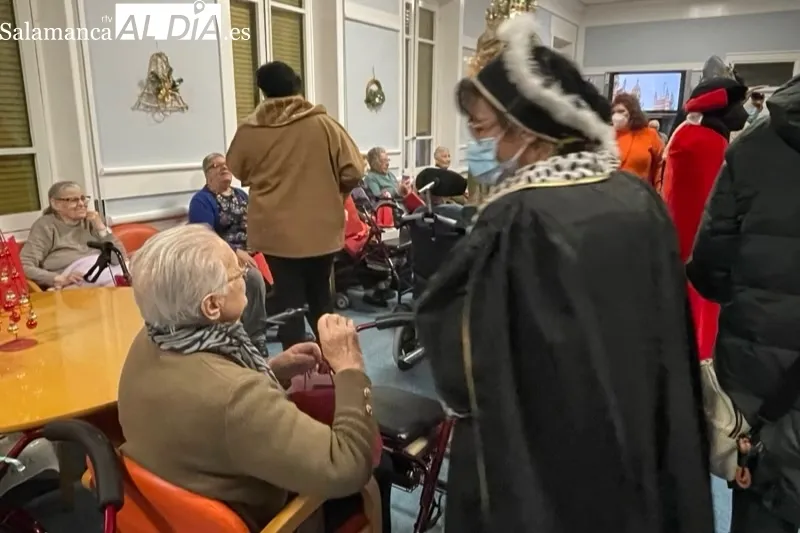 Los Reyes Magos han visitado la residencia Sagrado Corazón de Jesús