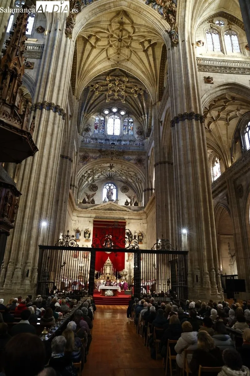 Misa funeral por Benedicto XVI en la Catedral. Fotos David Sañudo