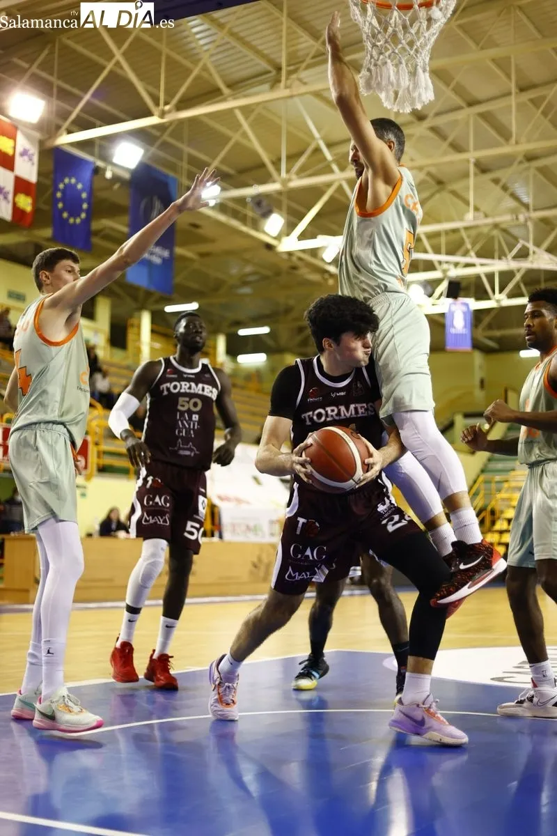 Galería de imágenes del CB Tormes - Baskonia B / Fotos: David Sañudo