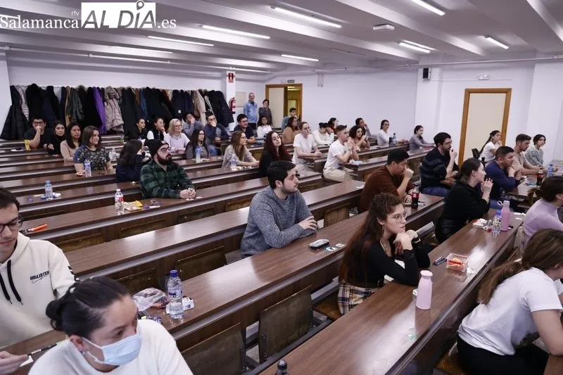 Nervios e ilusión para el examen MIR. Fotos David Sañudo