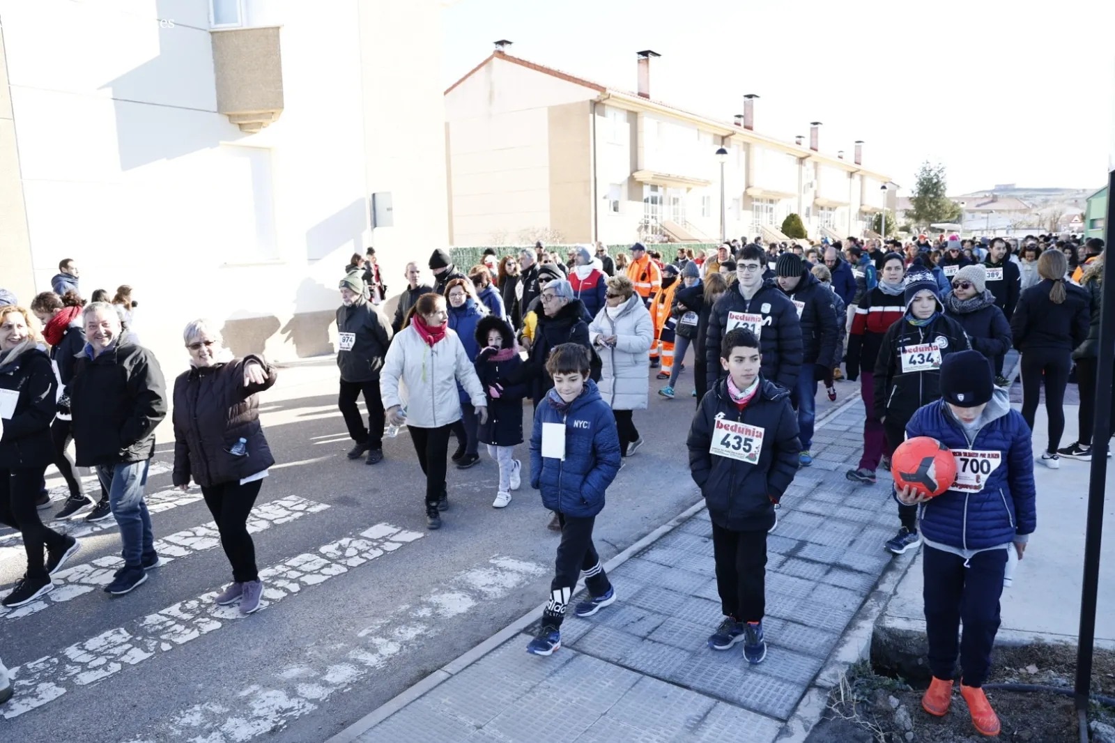 Multitudinaria marcha solidaria por el pequeño Alberto. Fotos David Sañudo