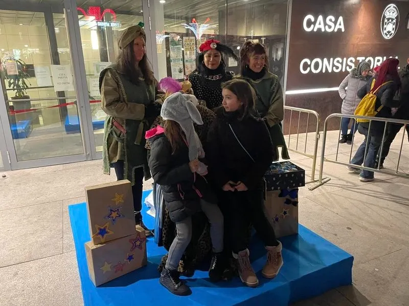 Foto 9 - Guijuelo da la bienvenida a los Reyes Magos 