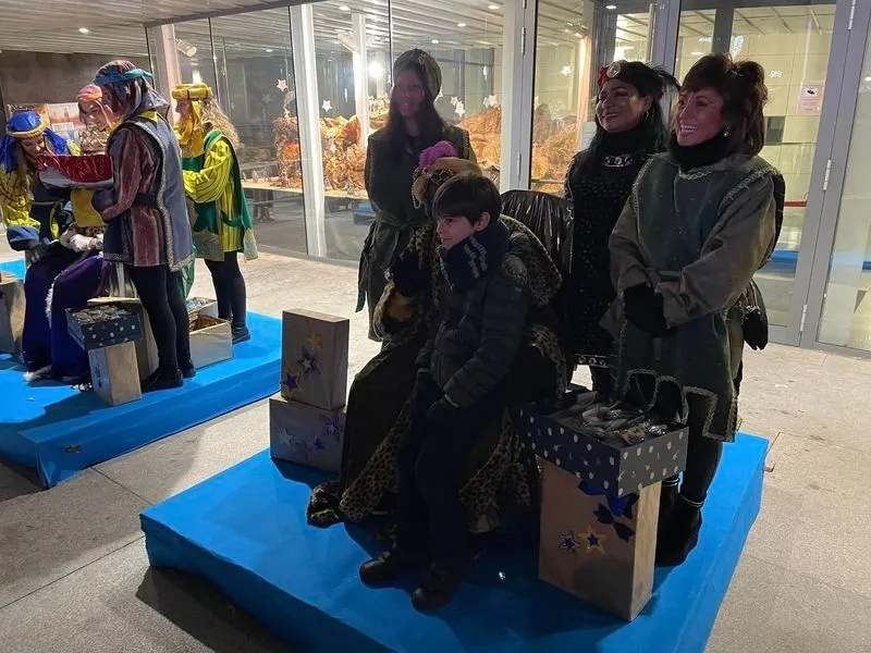 Foto 4 - Guijuelo da la bienvenida a los Reyes Magos 