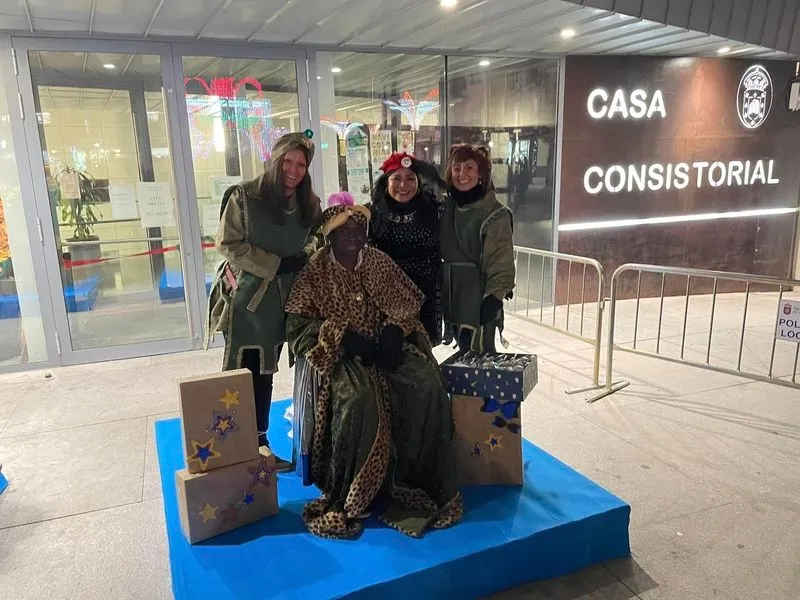Foto 2 - Guijuelo da la bienvenida a los Reyes Magos 