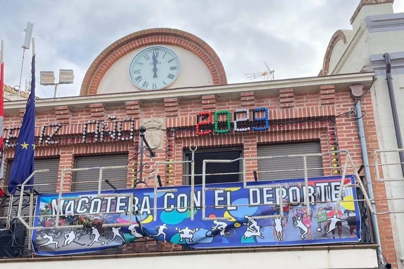 Foto 3 - Gran ambiente solidario durante la d&eacute;cima marcha-carrera solidaria de Macotera
