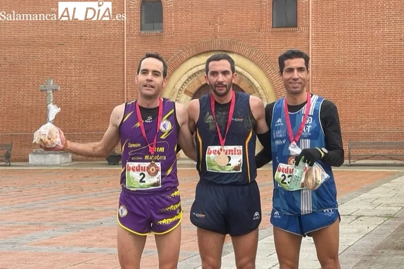 La X Carrera del Roscón de Paradinas tenía lugar este domingo