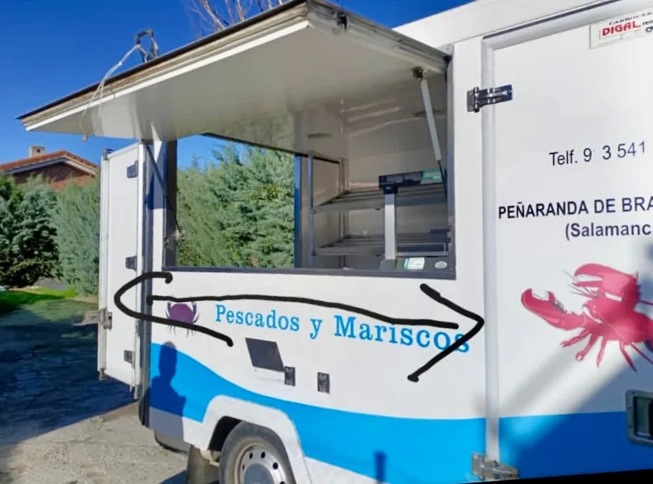 Mercedes Arroyo es pescadera ambulante en municipios de Salamanca y Ávila