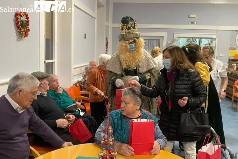 Los Reyes Magos han visitado la residencia Sagrado Corazón de Jesús