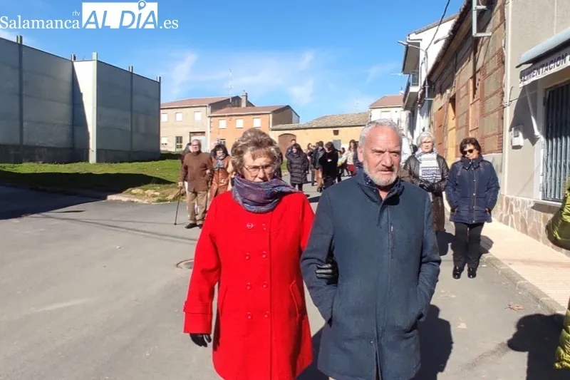 Los vecinos de Villoruela acompañaban a San Sebastian en su tradicional procesión
