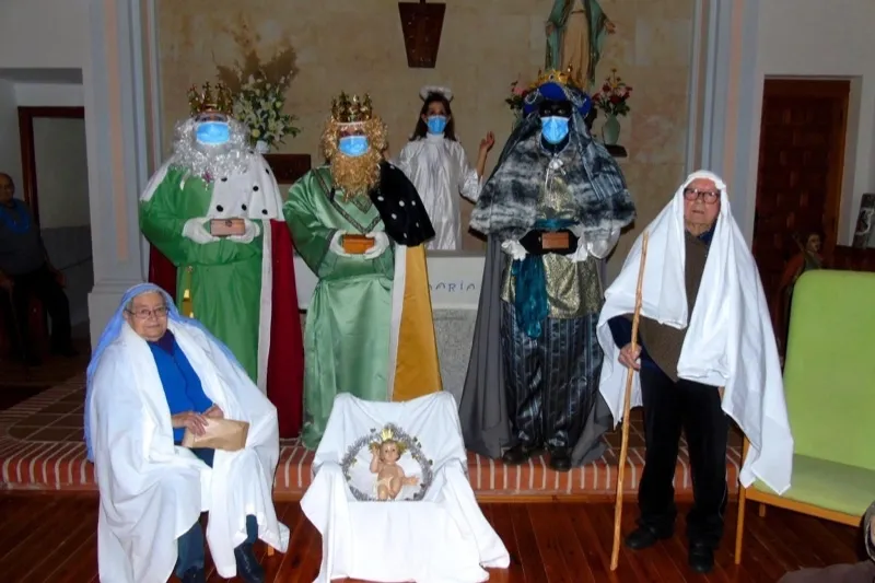 Macotera vive una intensa jornada festiva junto a los Reyes Magos