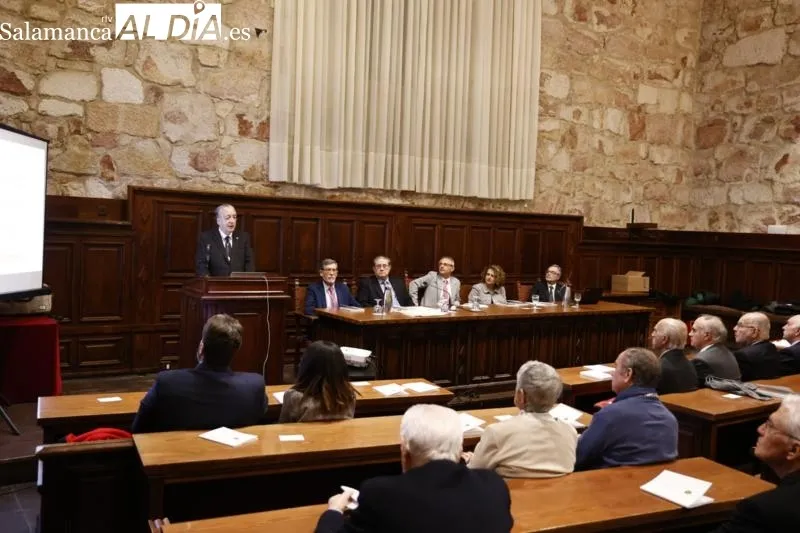 El Aula Unamuno ha acogido la apertura del curso / FOTOS: David Sañudo