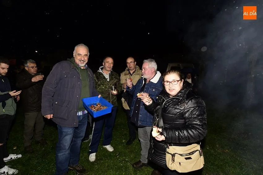 Foto 7 - La iluminaria de San Sebasti&aacute;n tambi&eacute;n brilla en su Arrabal
