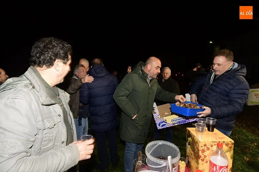 Foto 5 - La iluminaria de San Sebasti&aacute;n tambi&eacute;n brilla en su Arrabal