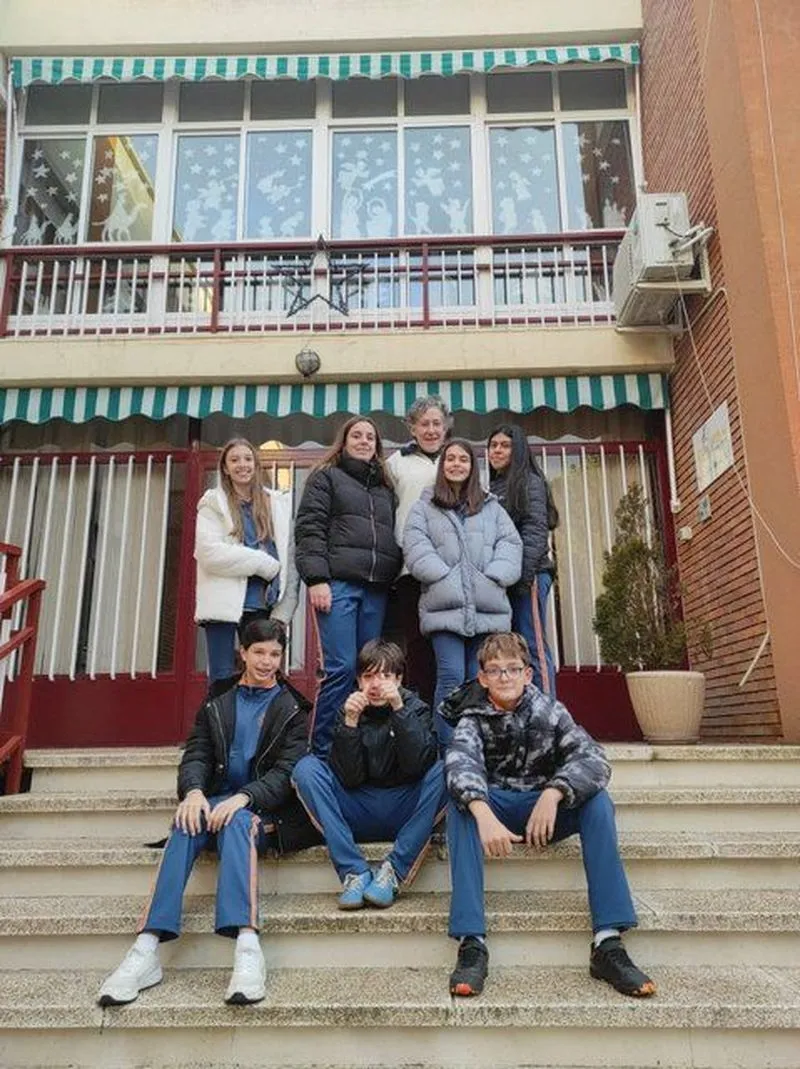 Alumnos del colegio Calasanz durante la 'operación kilo'