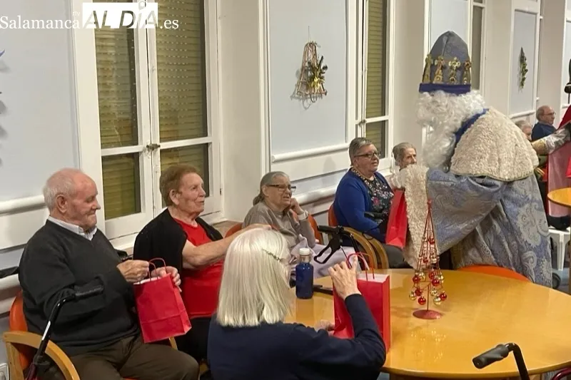 Los Reyes Magos han visitado la residencia Sagrado Corazón de Jesús