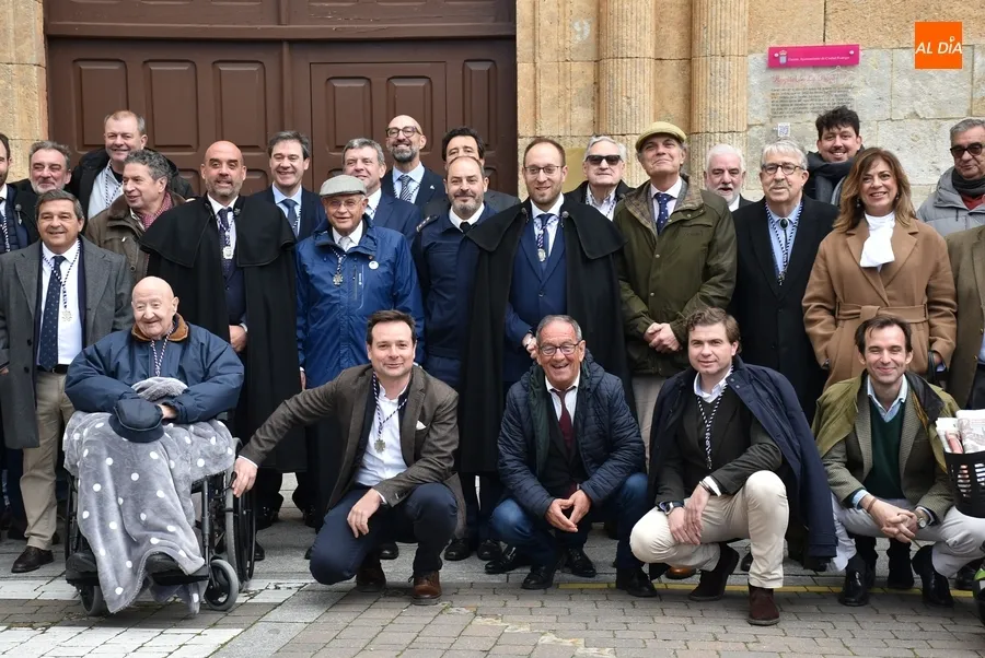 Foto 6 - La Pe&ntilde;a Gutenberg homenajea a Enrique Crespo en la recuperaci&oacute;n de sus reuniones anuales
