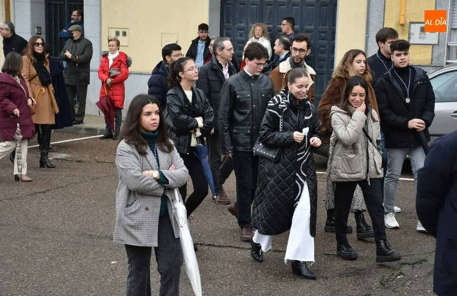 Foto 6 - San Sebasti&aacute;n arriesga, y se acaba mojando bastante, en el inicio del ciclo festivo precarnavalero