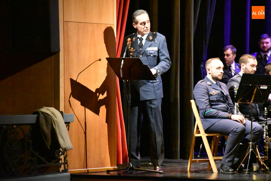 Foto 3 - La Academia Básica del Aire y del Espacio protagoniza la 1ª actuación del 2023 en el Teatro