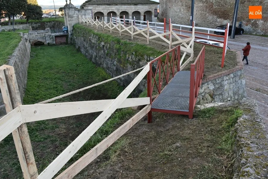 Foto 4 - Instalado, y abierto al uso, el Puente de Aris