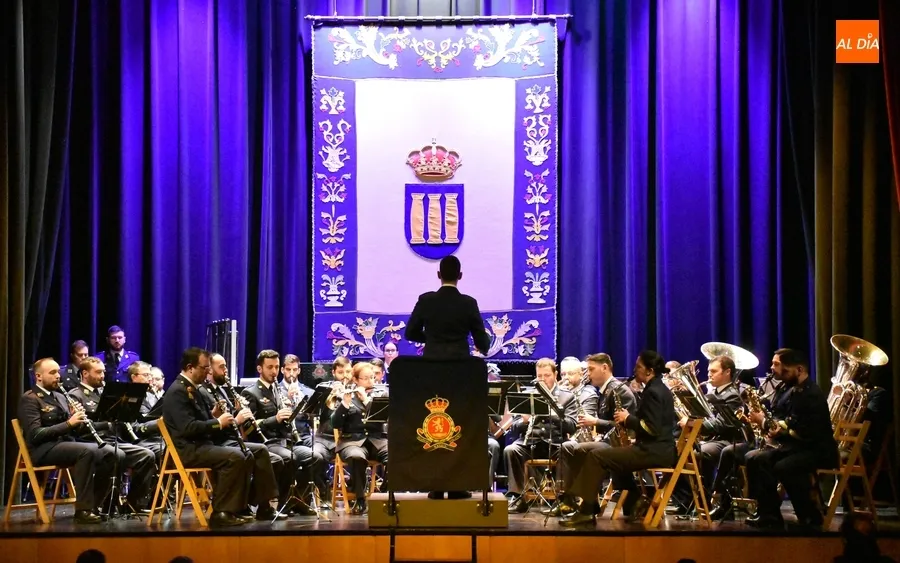 Foto 7 - La Academia B&aacute;sica del Aire y del Espacio protagoniza la 1&ordf; actuaci&oacute;n del 2023 en el Teatro