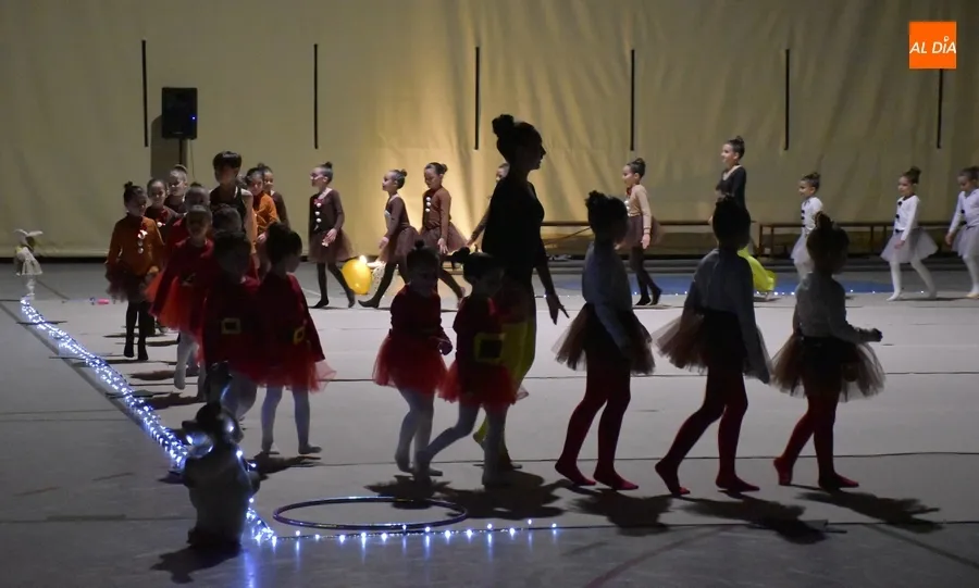 Foto 5 - El Club &Iacute;taca celebra su Gala de Navidad ante un ampl&iacute;simo n&uacute;mero de familiares